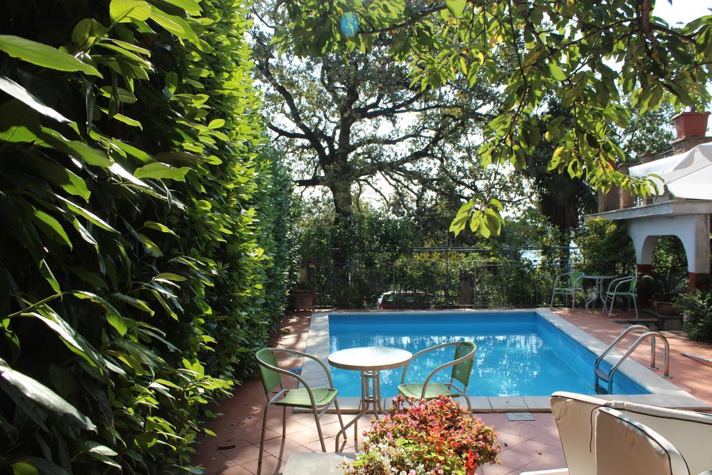 The Oaks Bed & Breakfast Spigno Saturnia Luaran gambar