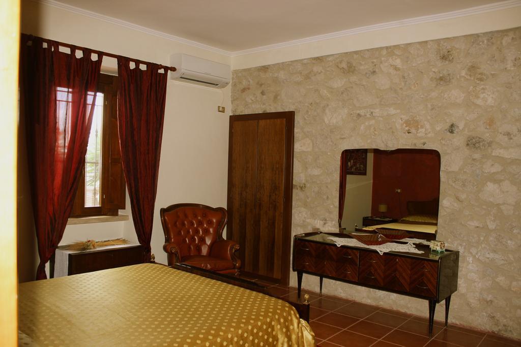 The Oaks Bed & Breakfast Spigno Saturnia Bilik gambar