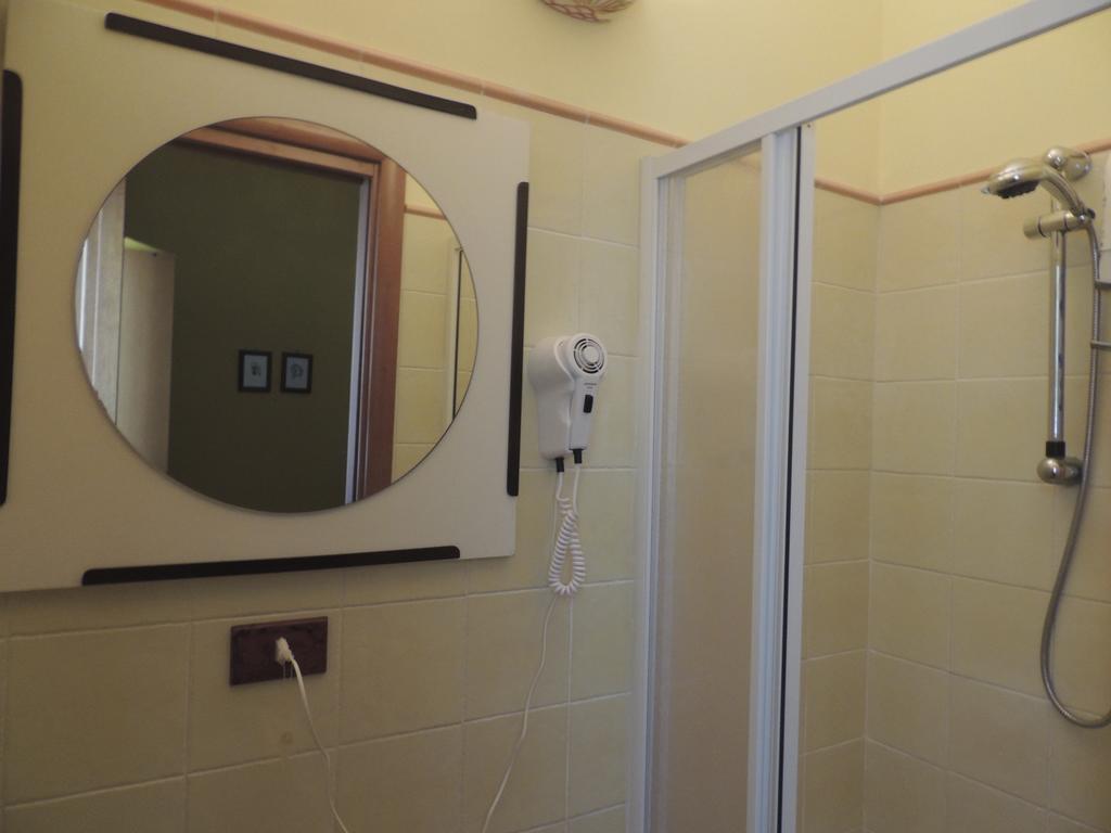 The Oaks Bed & Breakfast Spigno Saturnia Bilik gambar