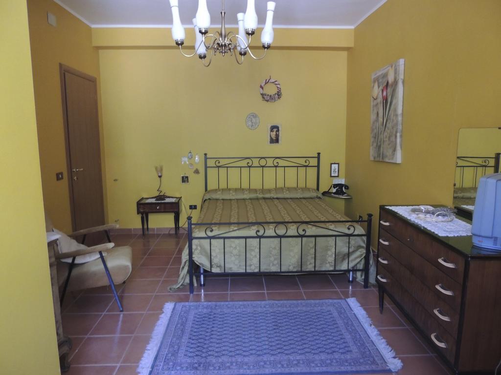 The Oaks Bed & Breakfast Spigno Saturnia Bilik gambar