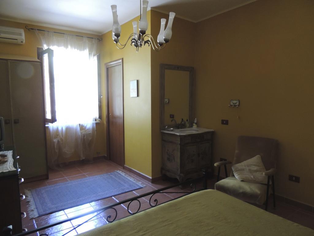 The Oaks Bed & Breakfast Spigno Saturnia Bilik gambar